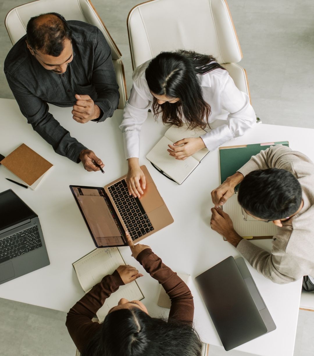 Bekerja saat puasa: cara mengatur tenaga agar tidak mudah lelah